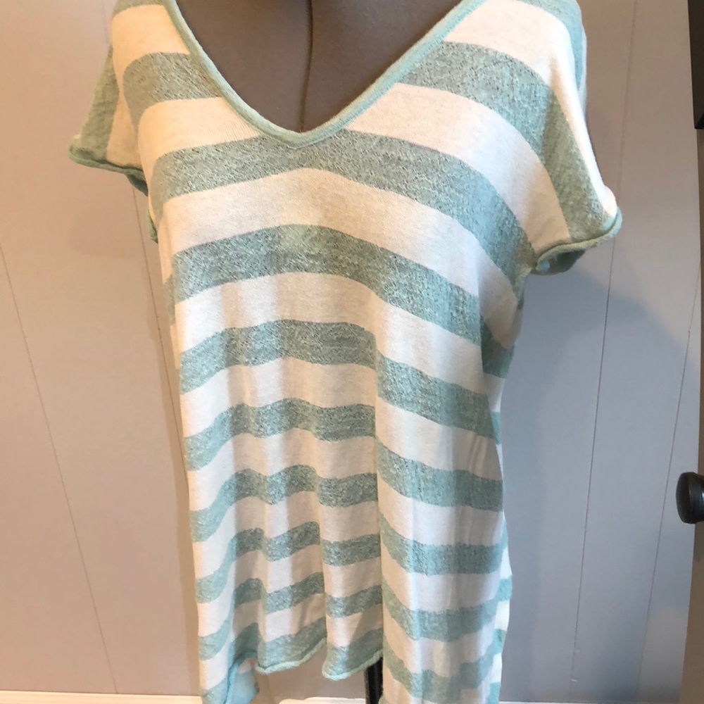 Free People White and Green Relaxed V-Neck Gauzey Tunic